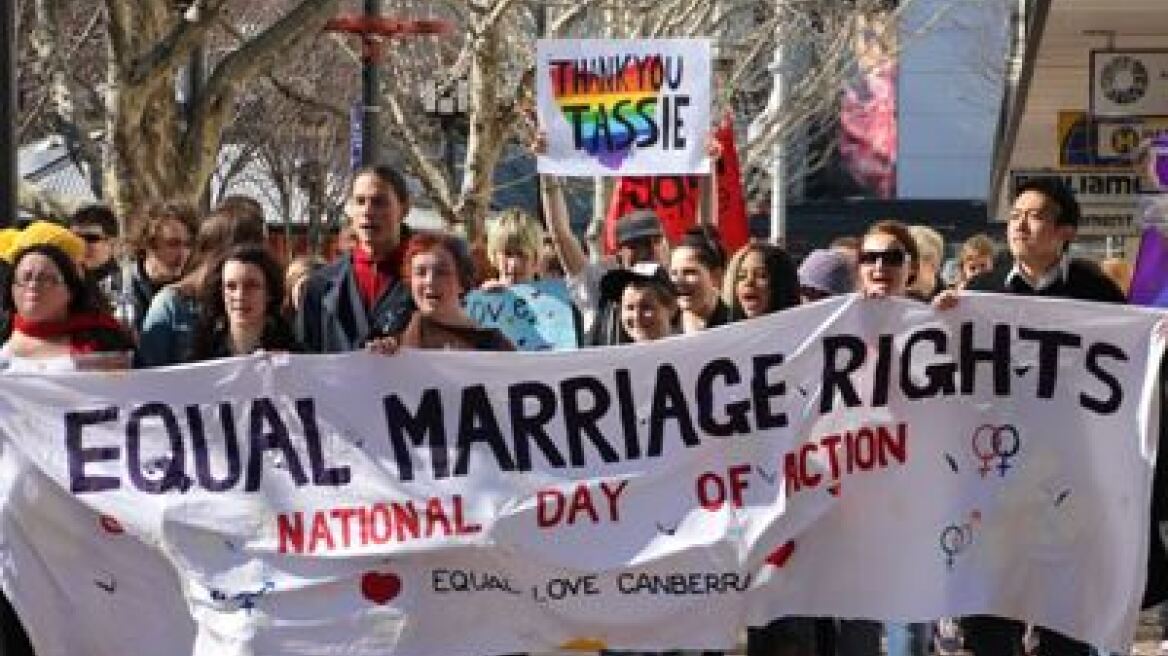 Θα ανακαλέσει ο Άμποτ την αναγνώριση στους γάμους ομοφυλοφίλων;