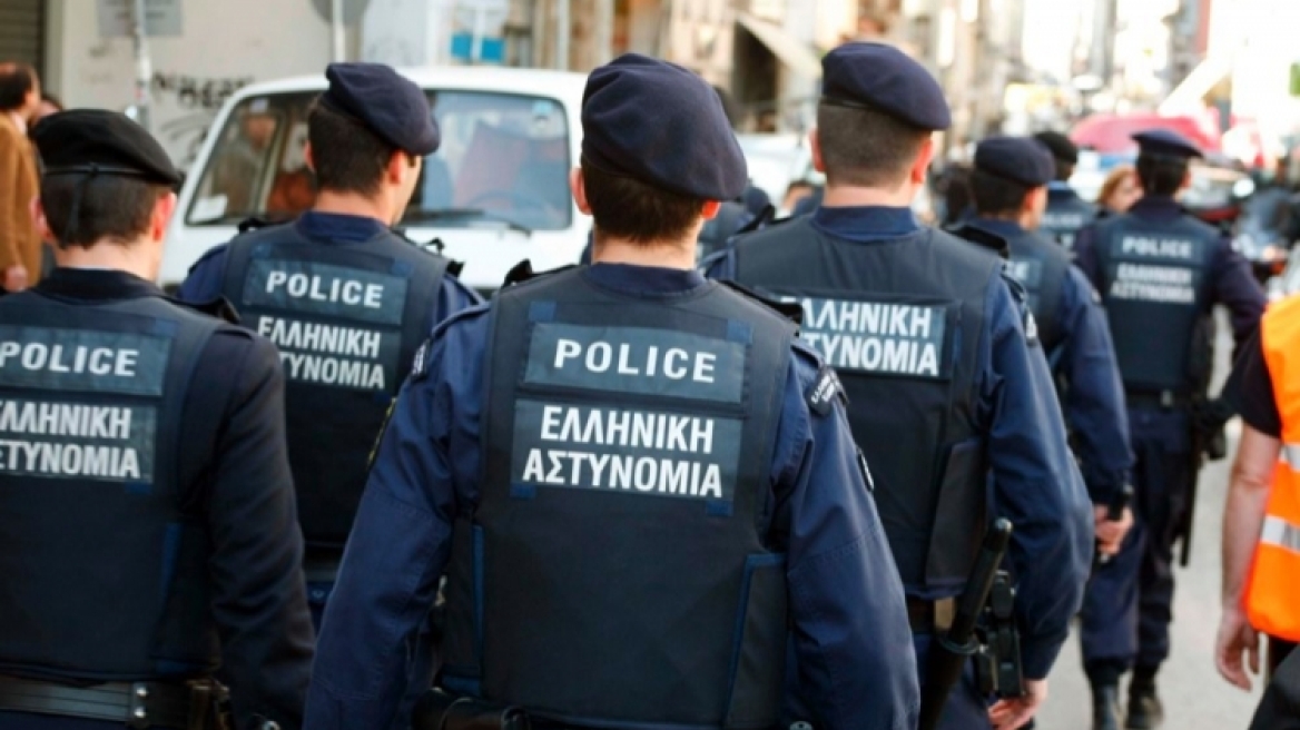 Το ΠΑΣΟΚ ζητά «συνολική αντιμετώπιση» των «σταγονιδίων» στην ΕΛ.ΑΣ.