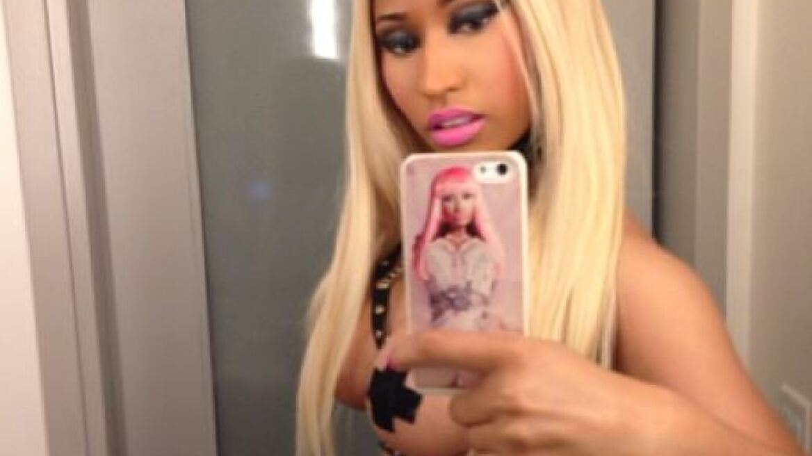 Η Nicki Minaj δεν ντύθηκε αλλά... γδύθηκε για το Halloween