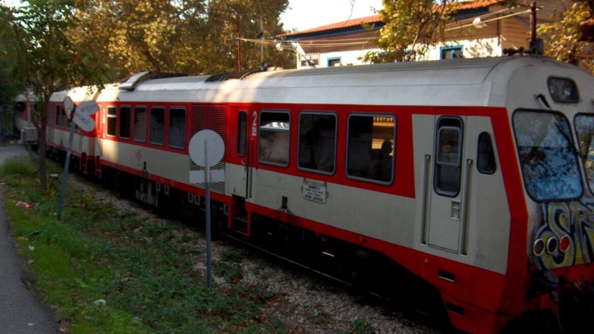 Έκλεψαν τσάντα μέσα στο τραίνο