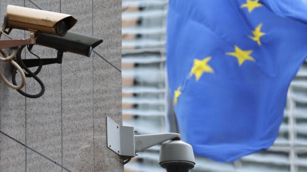 Guardian: Δίκτυο κατασκοπείας από πέντε χώρες της Ε.Ε. 