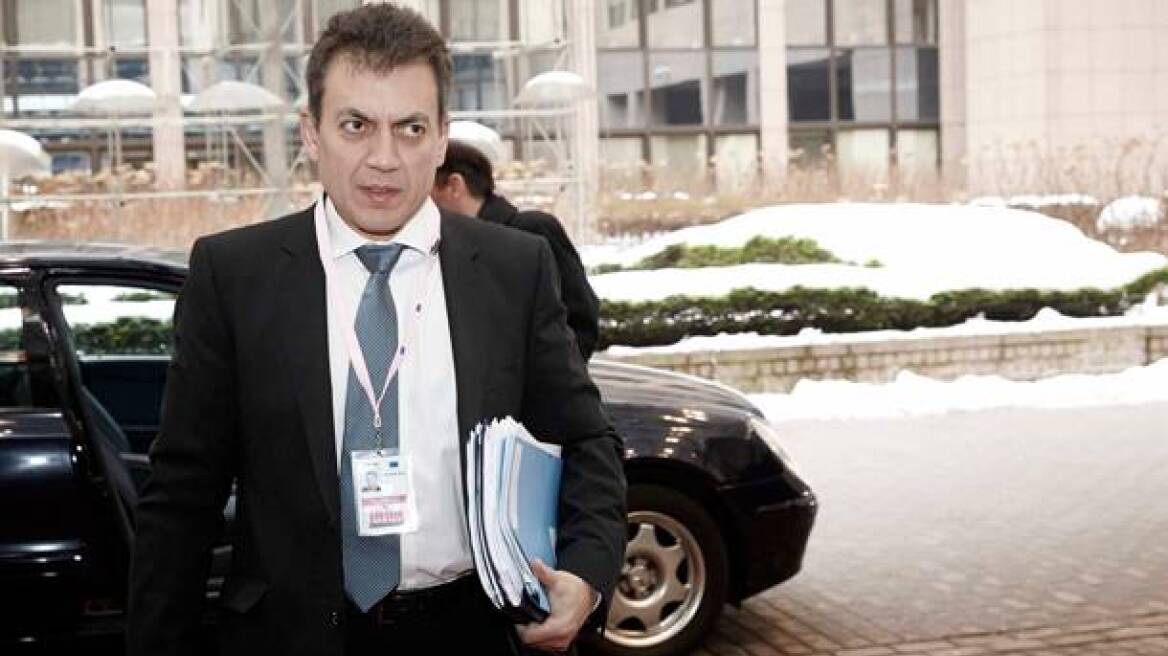 Την Τρίτη το απόγευμα το ραντεβού Βρούτση - Τρόικας