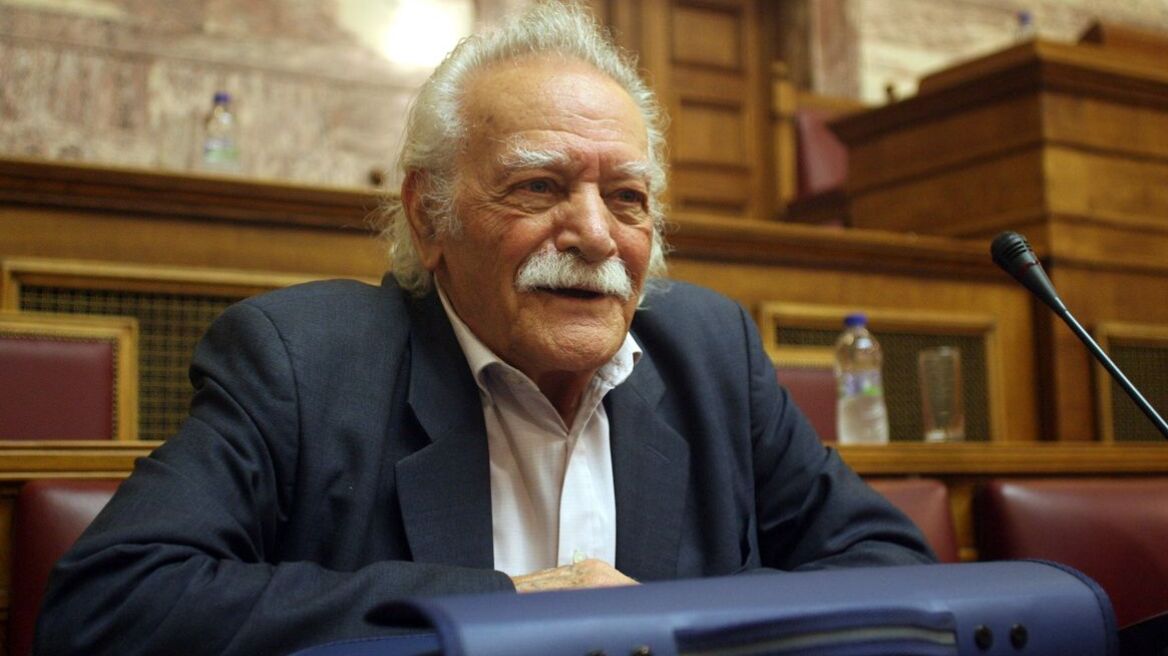 Μ. Γλέζος: Να καταργηθούν υπουργεία για να εξοικονομηθούν χρήματα