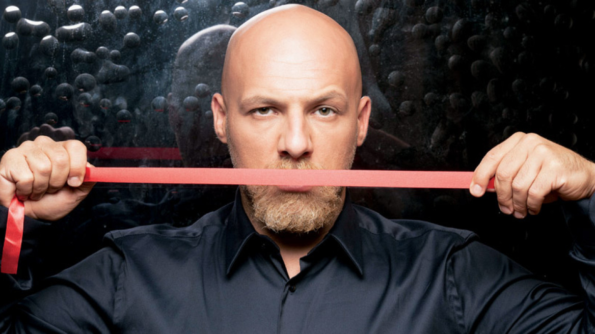 Νίκος Μουτσινάς: Δεν σταματάει ποτέ