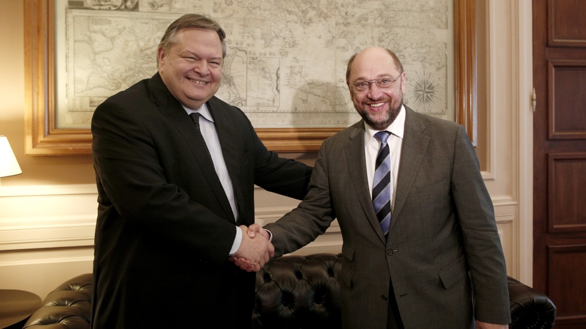 Σουλτς: Η Τρόικα θα «λογοδοτήσει» στο Ευρωπαϊκό Κοινοβούλιο