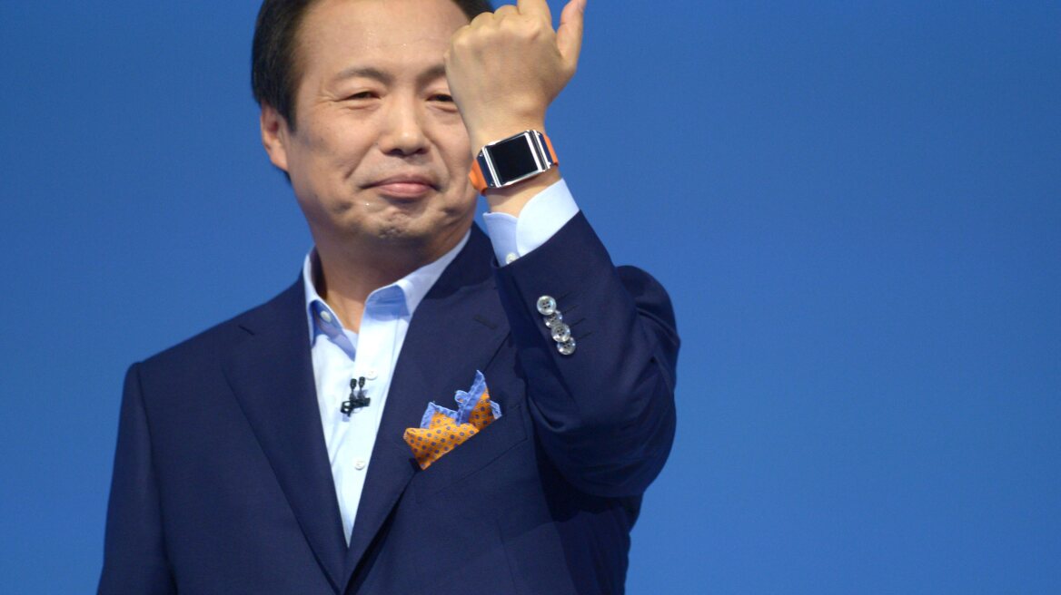 Οθόνες που θα διπλώνουν και υψηλοί στόχοι από τη Samsung