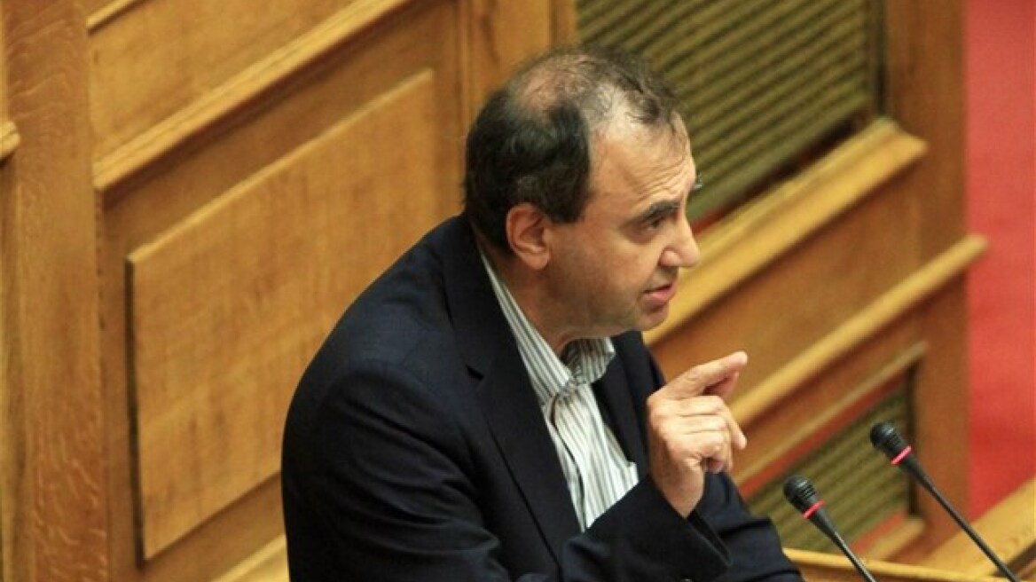 Στρατούλης: Θα τους κάνουμε το βίο αβίωτο - Θα ζητάμε ονομαστική ψηφοφορία σε κάθε μέτρο