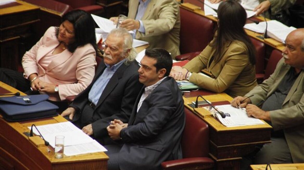 Die Welt: «Συμμαχία ΣΥΡΙΖΑ, νεοφασιστών και κομμουνιστών»