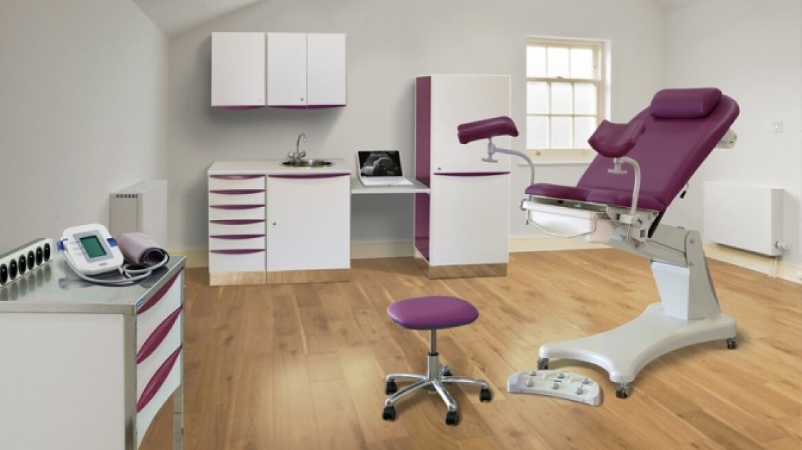 Γερμανία: Διεστραμμένος γυναικολόγος γύριζε soft πορνό με ασθενείς του! 