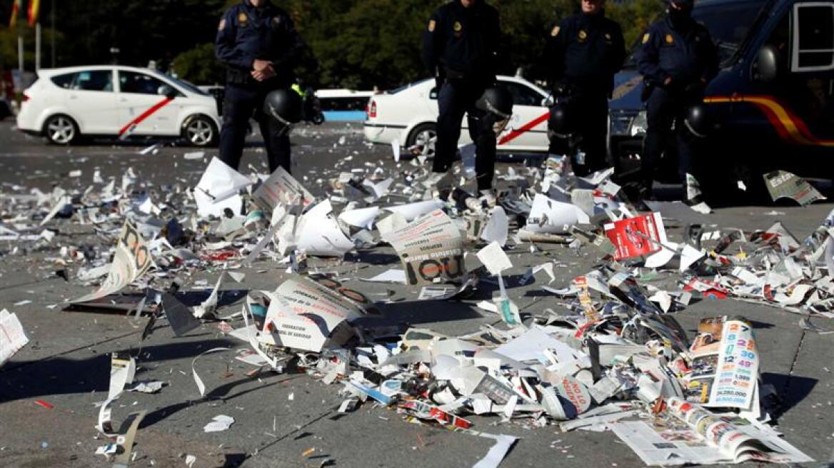 «Πνιγμένη» στα σκουπίδια παραμένει η Μαδρίτη