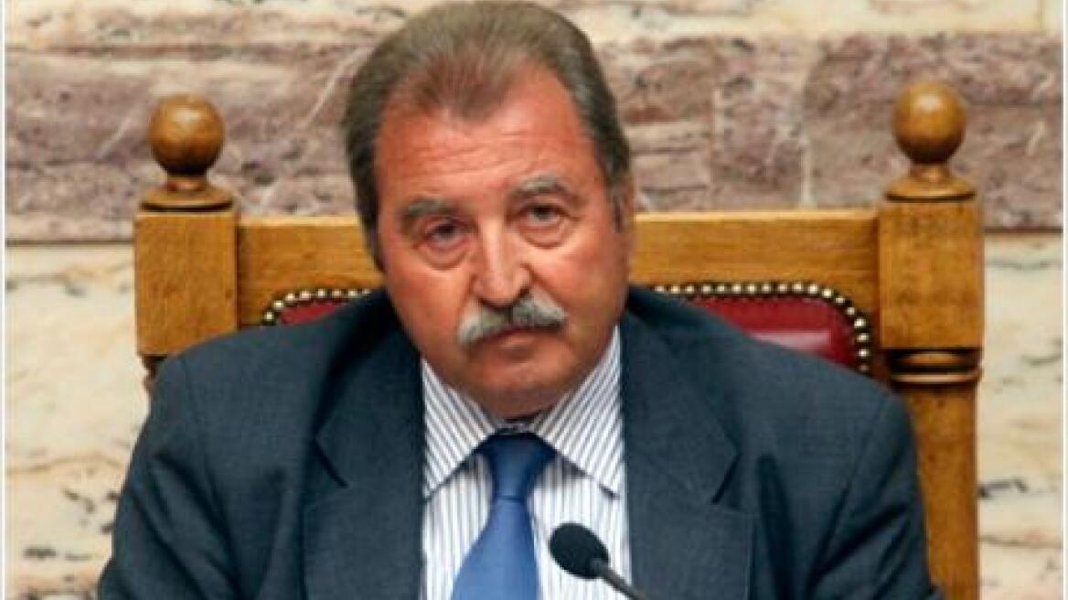 Ο Τραγάκης βάφτισε «Χαρδαβέλα» τον Βαρεμένο