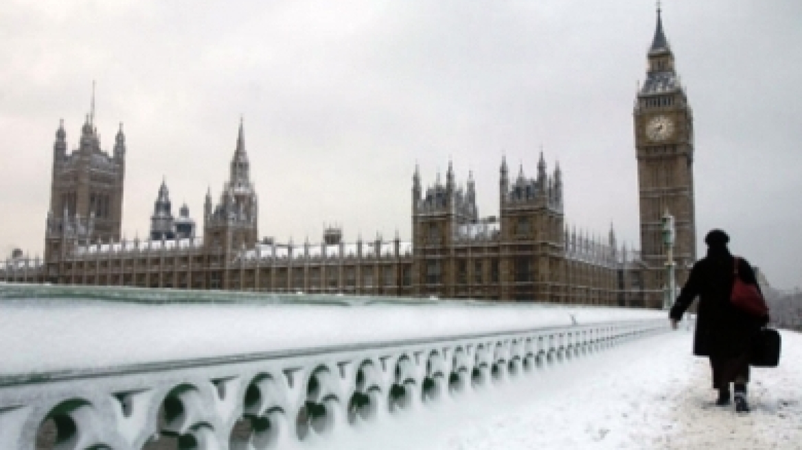 Πώς ο Χαϊγιάν φέρνει ακραία καιρικά φαινόμενα στη Βρετανία