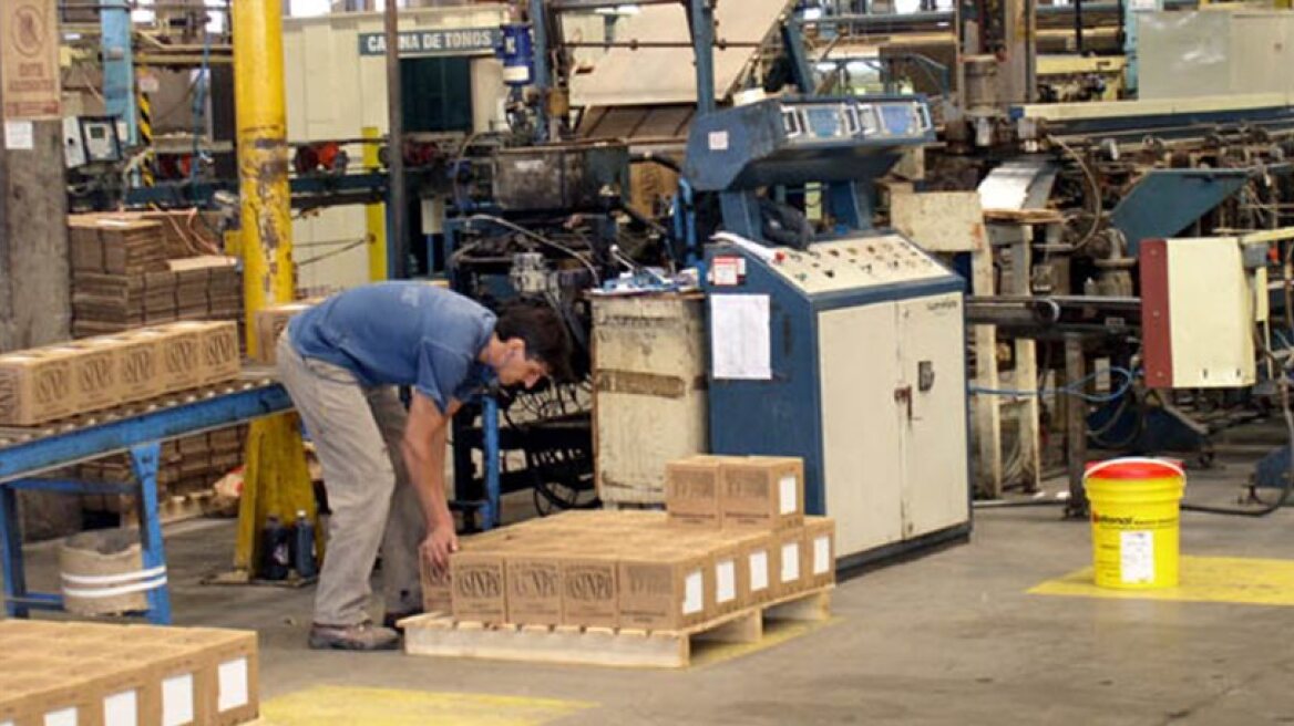 Πτώση 3,5% για τις τιμές εισαγωγών στη βιομηχανία