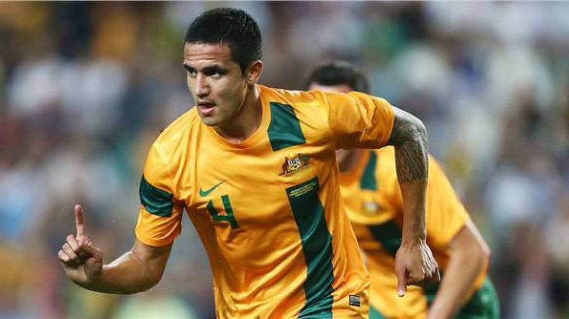 Ο Ποστέκογλου κέρδισε τον... Κάμπελ