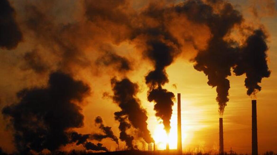 Σε νέα επίπεδα ρεκόρ οι παγκόσμιες εκπομπές διοξειδίου του άνθρακα