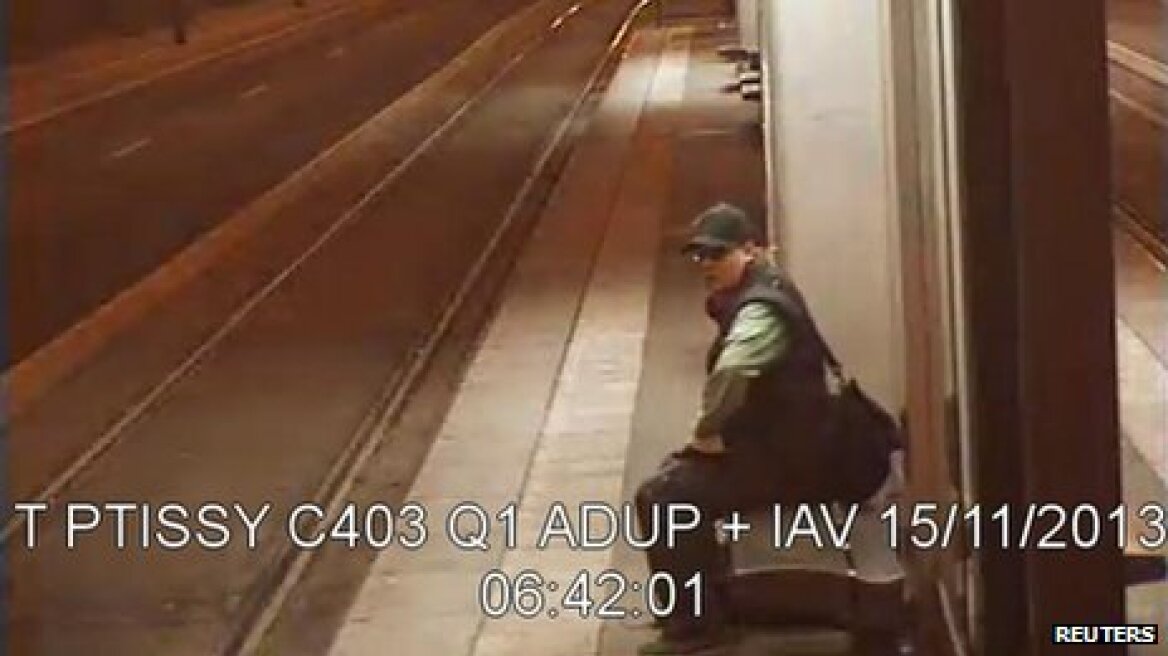 Παρίσι: Δείτε τον ένοπλο λίγο πριν ανοίξει πυρ στα γραφεία της Liberation