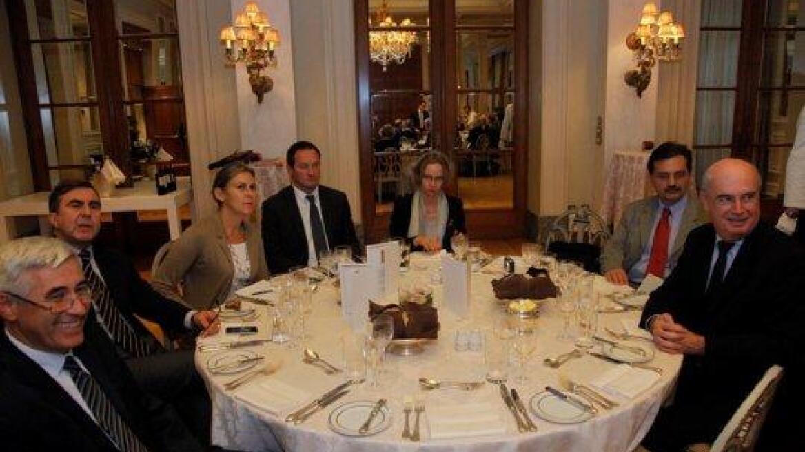 Mερίδιο σε αποκρατικοποιήσεις, ασφάλειες, ενέργεια διεκδικούν και οι Γάλλοι