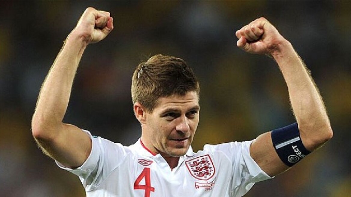 «Έπιασε» τον Μπόμπι Μουρ, «απειλεί» τον Μπέκαμ ο Τζέραρντ