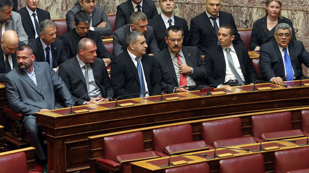 Σε απολογία άλλος ένας βουλευτής της Χρυσής Αυγής