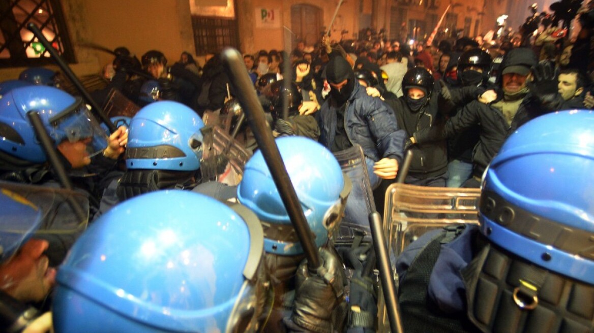 Ρώμη: Επεισόδια ανάμεσα σε διαδηλωτές και αστυνομία για την κατασκευή σιδηροδρομικής γραμμής