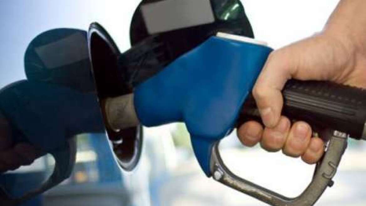 «Πόλεμος» για τα συστήματα εισροών-εκροών στα βενζινάδικα