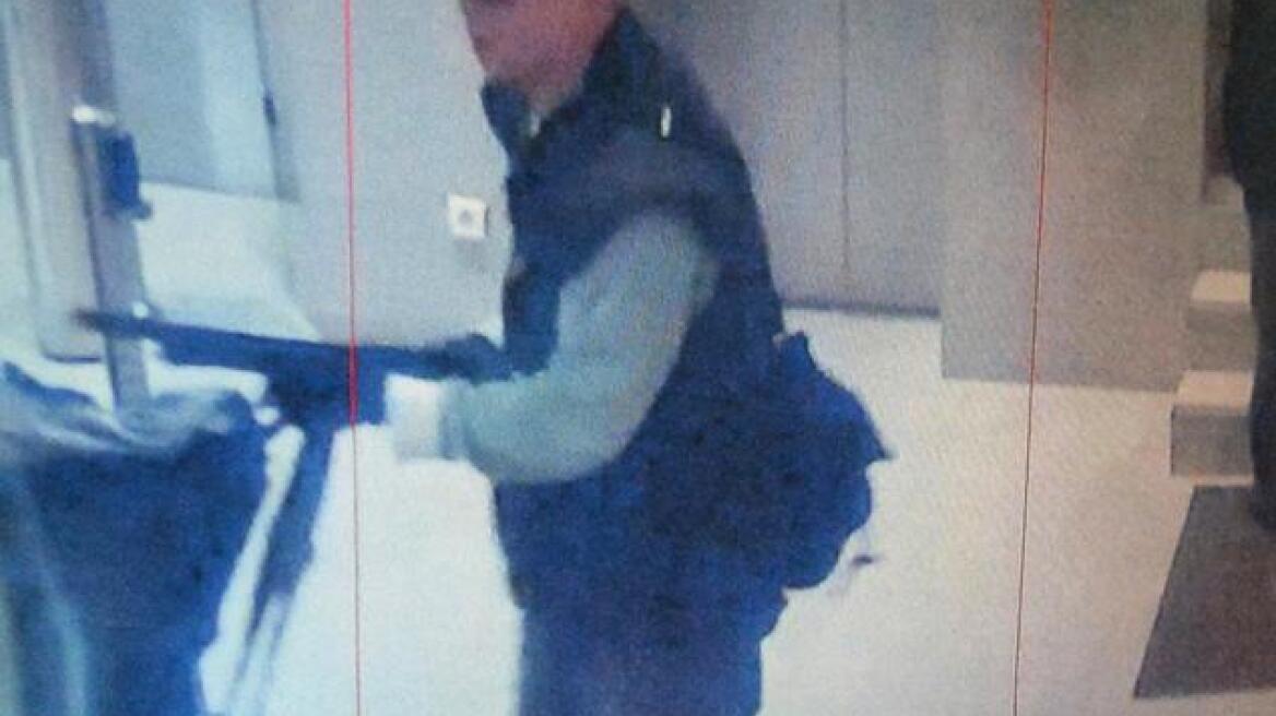 Γαλλία: Συνελήφθη ύποπτος για τις επιθέσεις σε Liberation και Societe Generale