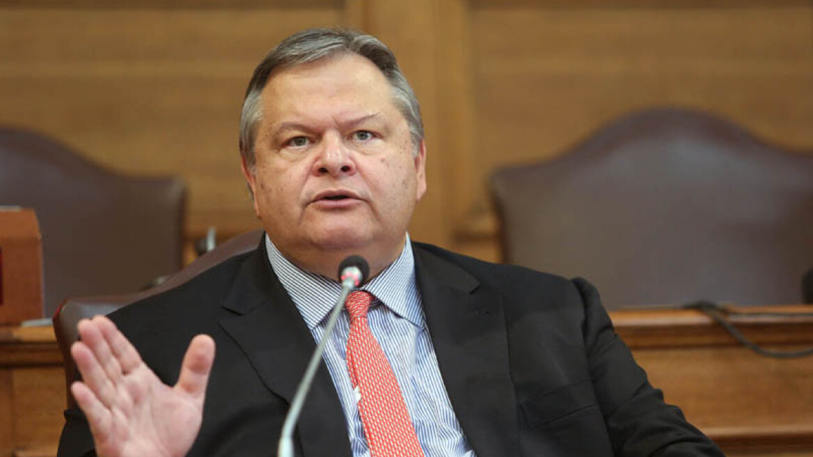 Αυστηρό μήνυμα Βενιζέλου στους βουλευτές του ΠΑΣΟΚ 