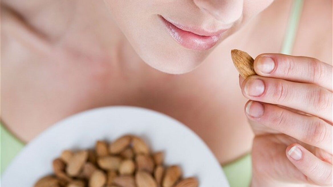 Τρώτε ξηρούς καρπούς; Θα ζήσετε περισσότερο