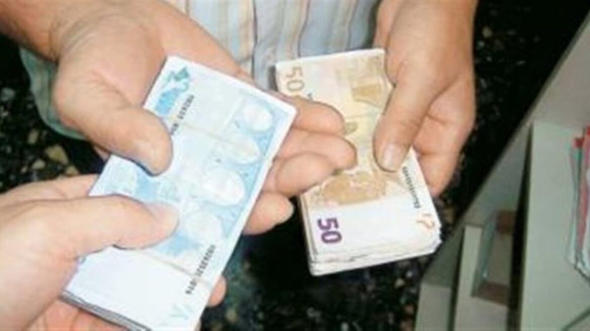 Απατεώνας επιχείρησε να εξαπατήσει ηλικιωμένη προφασιζόμενος τον... εφοριακό