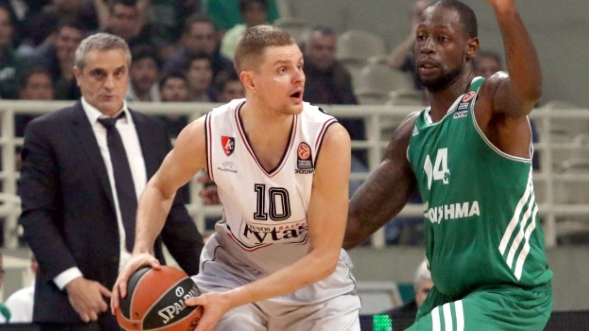 Βίντεο: «Έσβησε τα φώτα» ο Γκιστ 