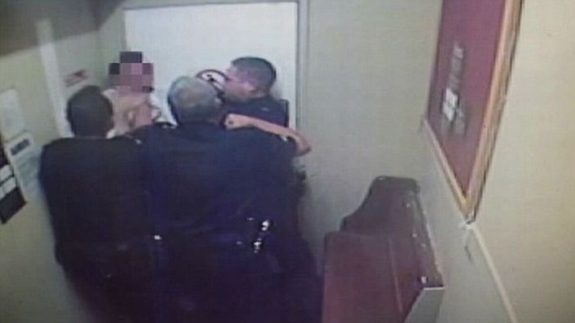 Σοκ από άγριο ξυλοδαρμό υπόπτου από αστυνομικούς (βίντεο)