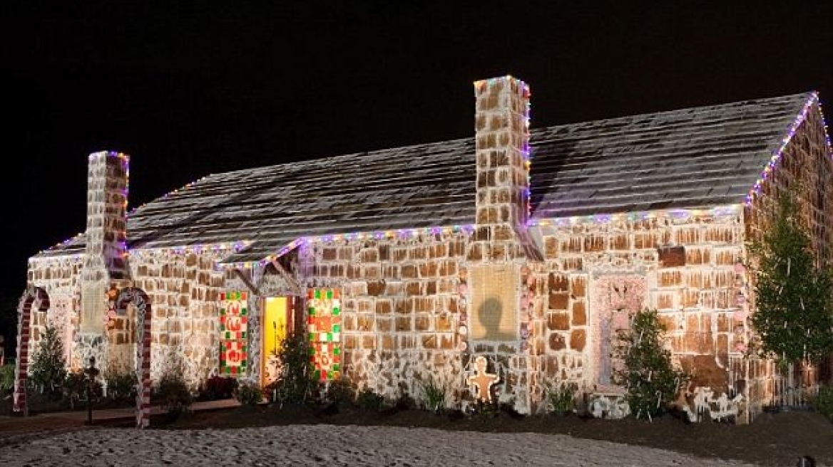 Ρεκόρ Γκίνες: Το μεγαλύτερο μπισκοτόσπιτο στον κόσμο βρίσκεται στο Τέξας! 