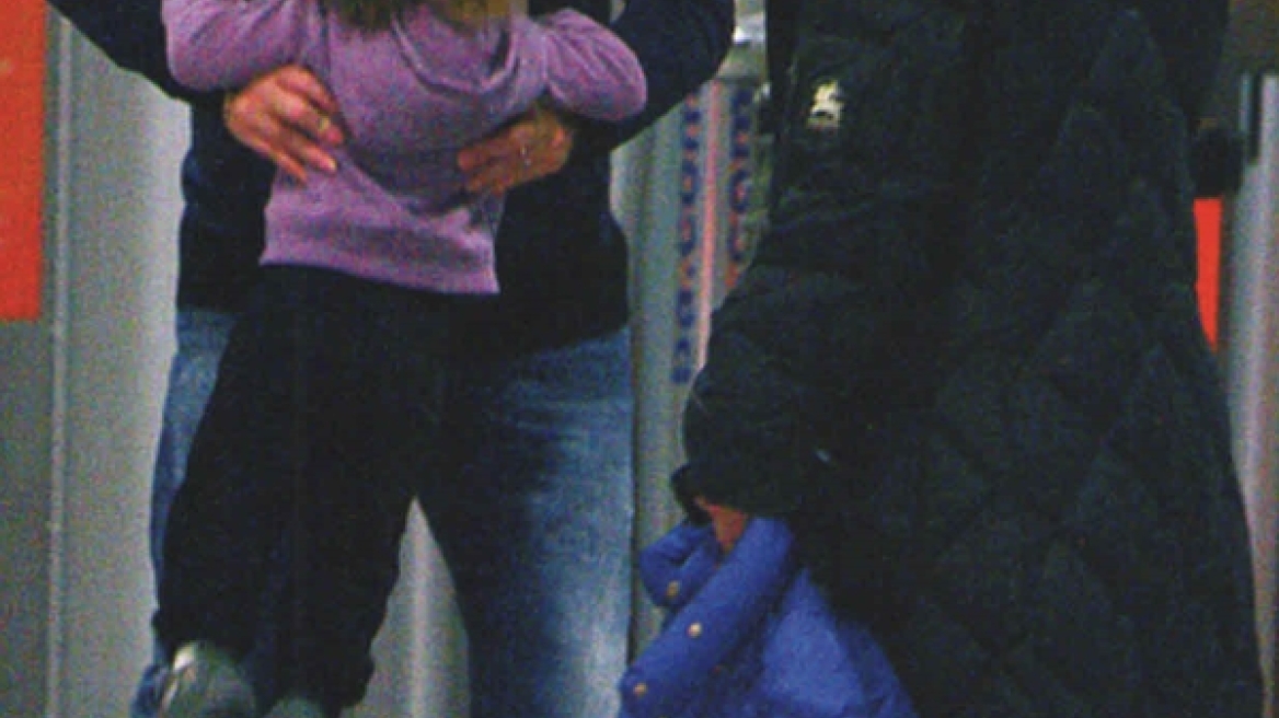 Λύρας - Ζήνα: Ζουν για την κόρη τους!