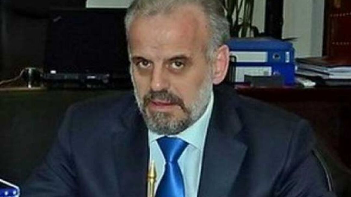 Στην Αθήνα τη Δευτέρα ο υπουργός Άμυνας των Σκοπίων