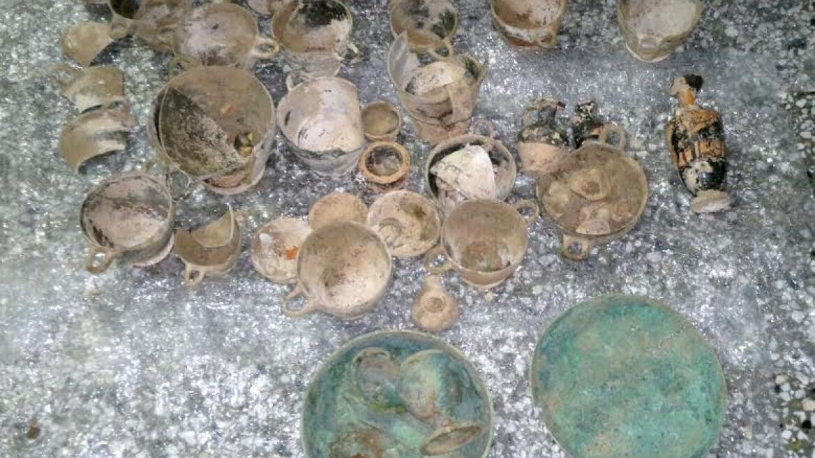 Βοιωτία: Δύο συλλήψεις για υπόθεση αρχαιοκαπηλείας