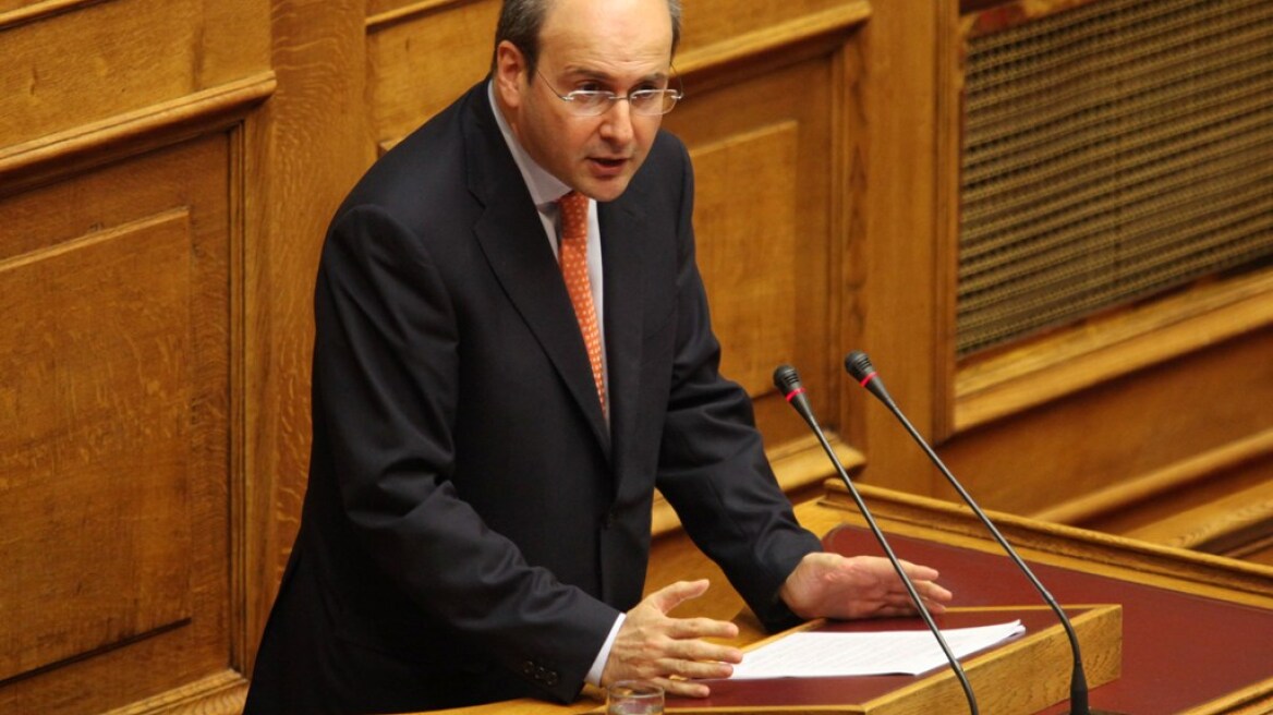 Χατζηδάκης προς ΣΥΡΙΖΑ: Να κάνετε συνιστώσα σας το κόμμα «Χαρίζω δάνεια»