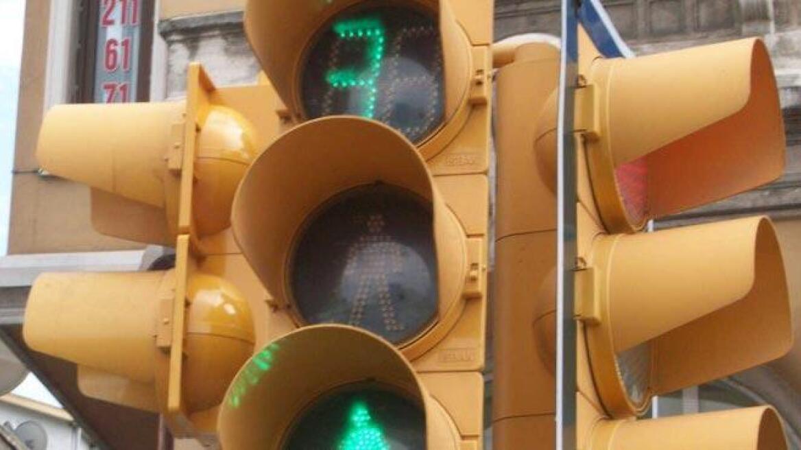 Αλλάζουν τα φανάρια της Αθήνας 