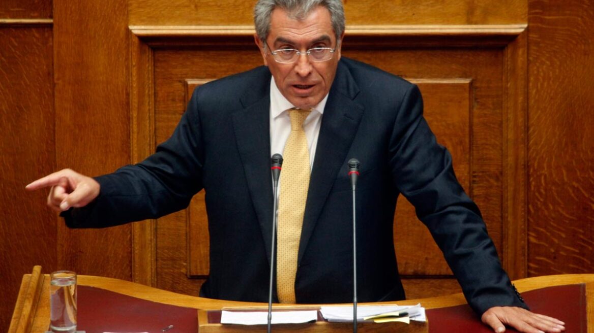 Καπερνάρος σε Κωνσταντινόπουλο: «Είσαι λουλού»