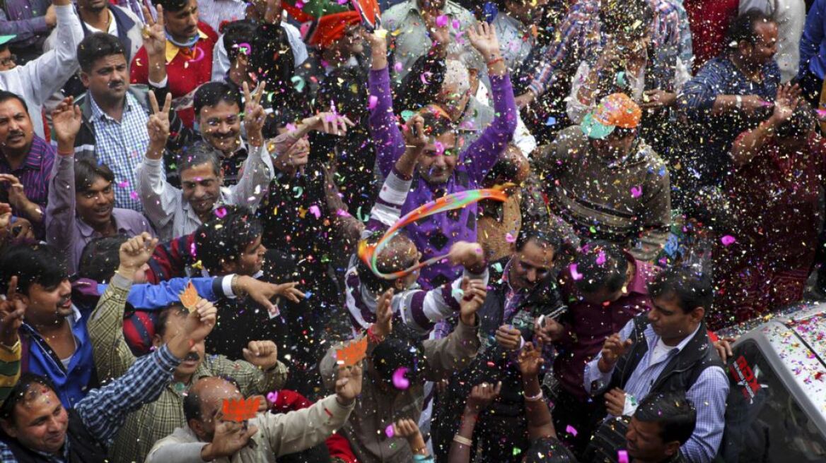 Ινδία: Θριάμβευσε στις βουλευτικές εκλογές νέο κόμμα κατά της διαφθοράς