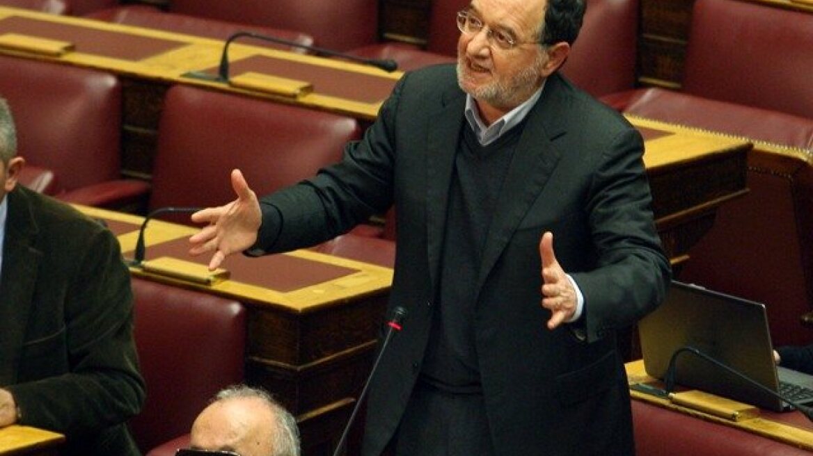 Λαφαζάνης: Δεν αμφισβητεί κανείς τον κ. Τσίπρα