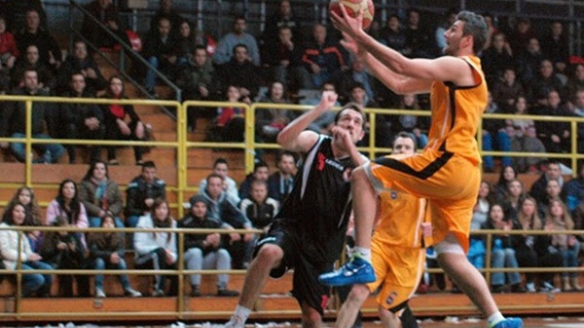 Βίντεο: 35 σερί τρίποντα από τον Κώστα Πεχλιβάνη! 