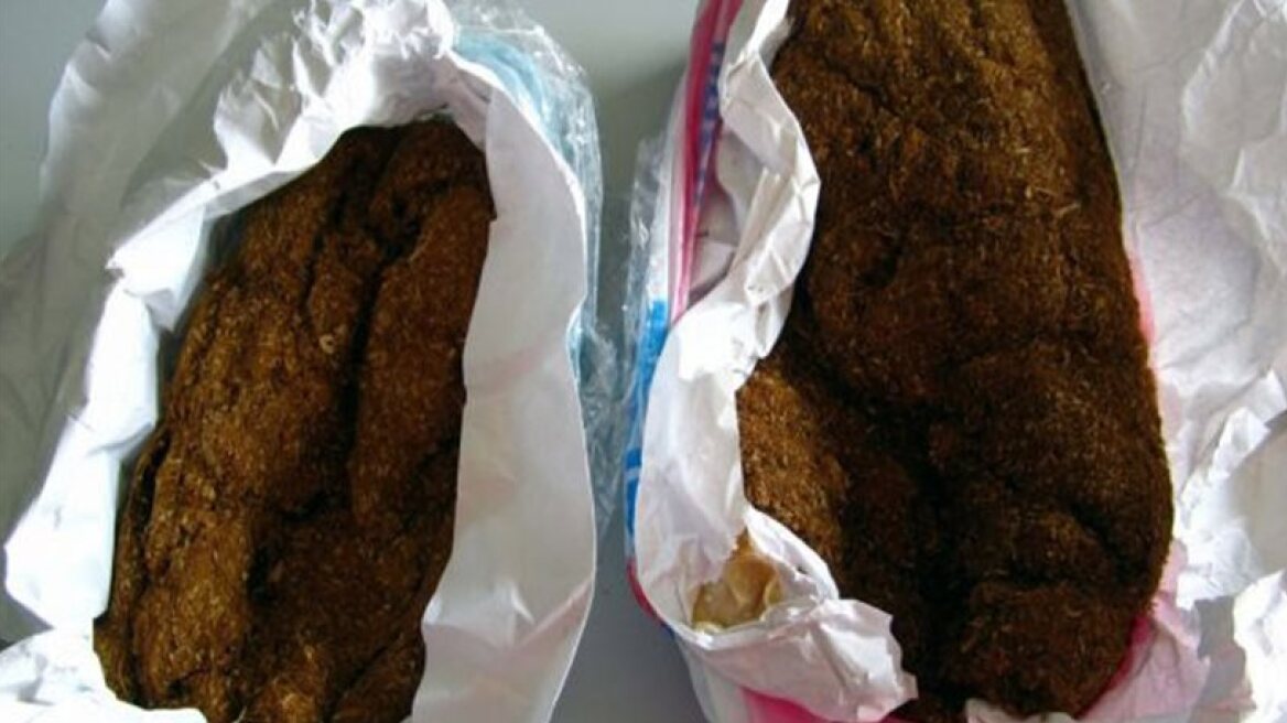 Το Ίντερνετ καφέ παρείχε και... λαθραίο καπνό!