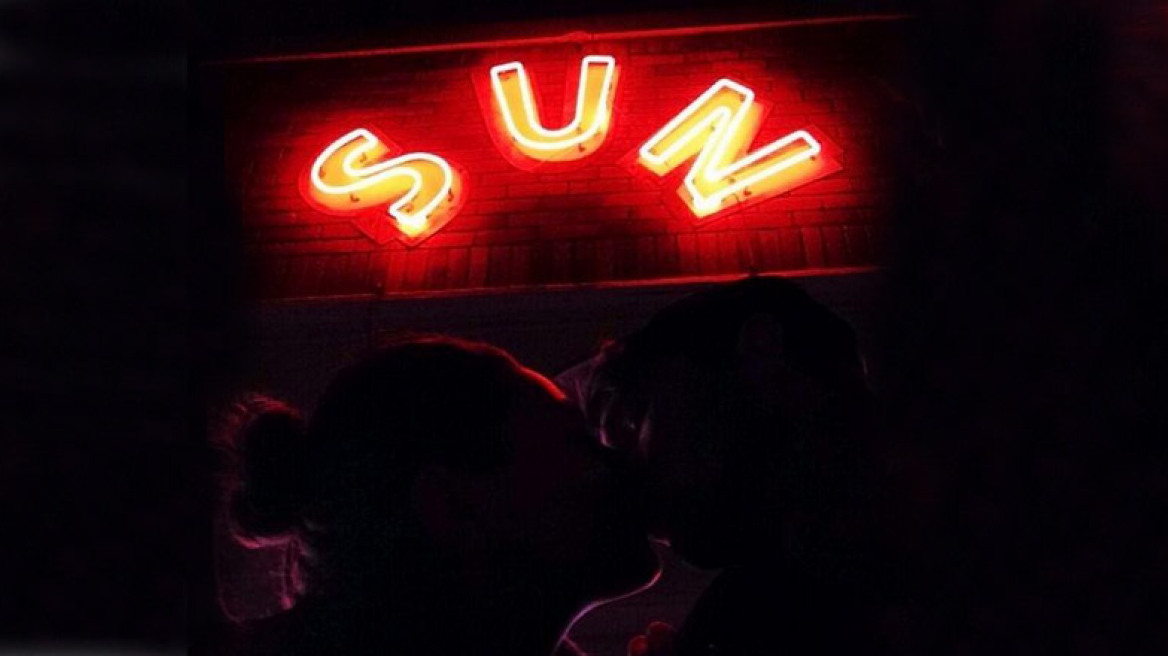  Kutcher-Kunis: Ενα φιλί στο Instagram