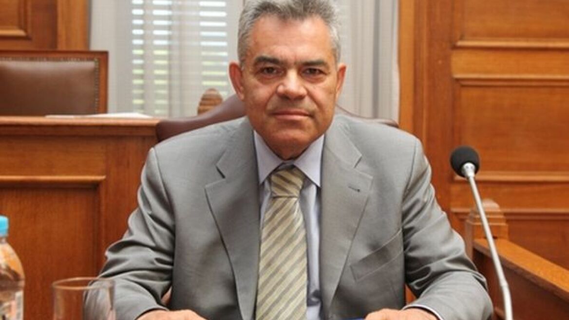 Σήμερα η δίκη Μαντέλη για το «δώρο» από τη Siemens