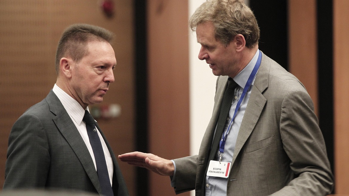 Υπ. Οικονομικών: Την άλλη βδομάδα η συμφωνία για πλειστηριασμούς και ΕΑΣ  