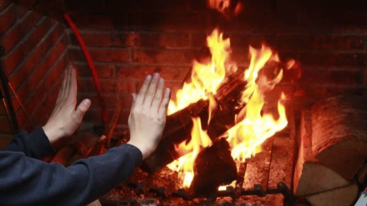 Ένας στους τρεις Έλληνες δεν μπορεί να ζεστάνει το σπίτι του