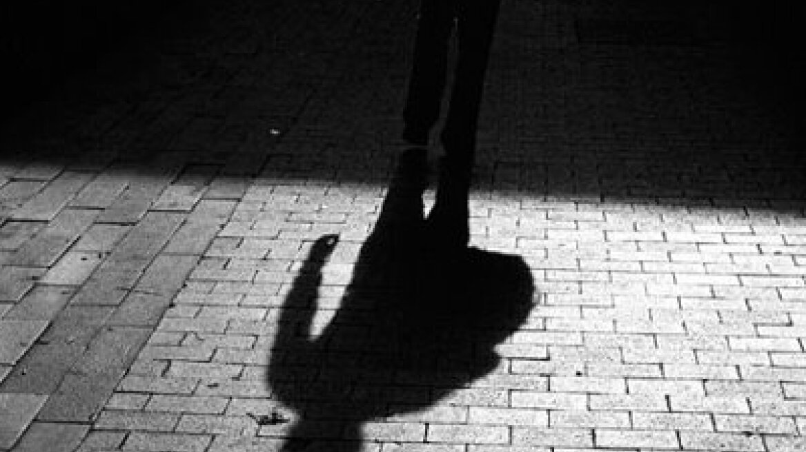 Τρίκαλα: Ηλικιωμένος αποπειράθηκε να βιάσει 21χρονη