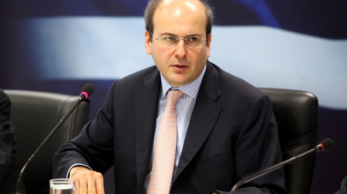 Στην Βουλή η ρύθμιση για τους πλειστηριασμούς