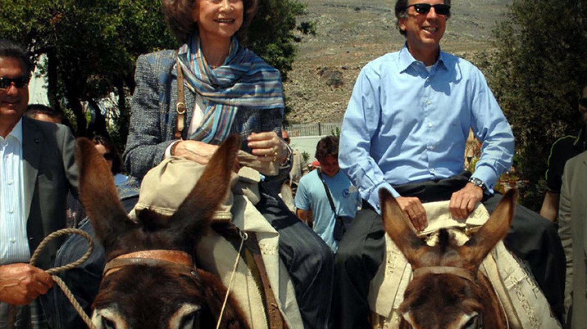 Ο υπουργός «πολύ στενοχωρημένος», αλλά η δίκη αναβλήθηκε