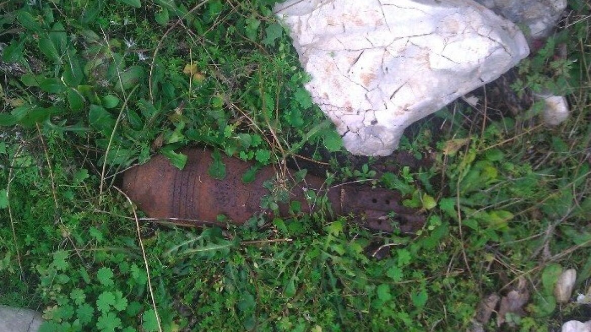 Φωτογραφίες: Βρήκαν «ξεχασμένα» 14 βλήματα στην Κεφαλονιά